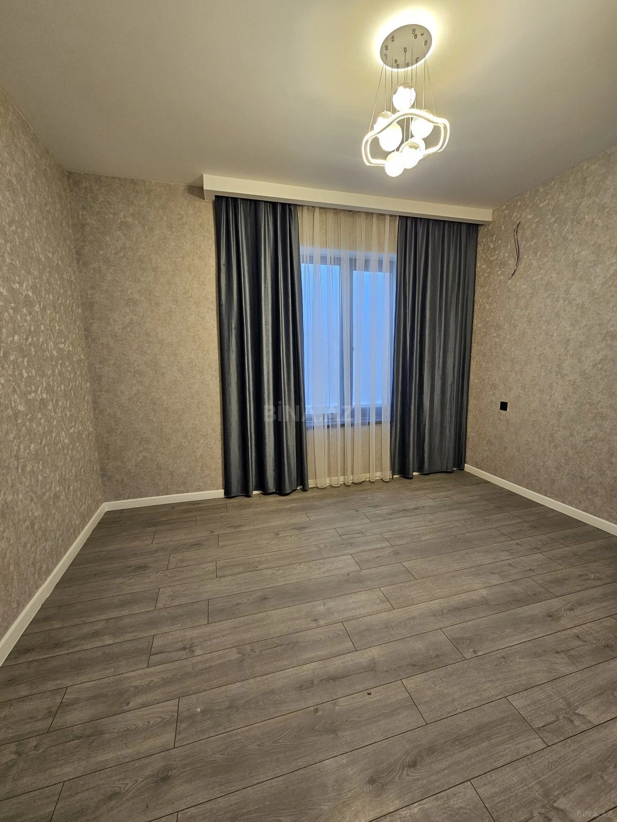 Satılır 4 otaqlı həyət evi 170 m²