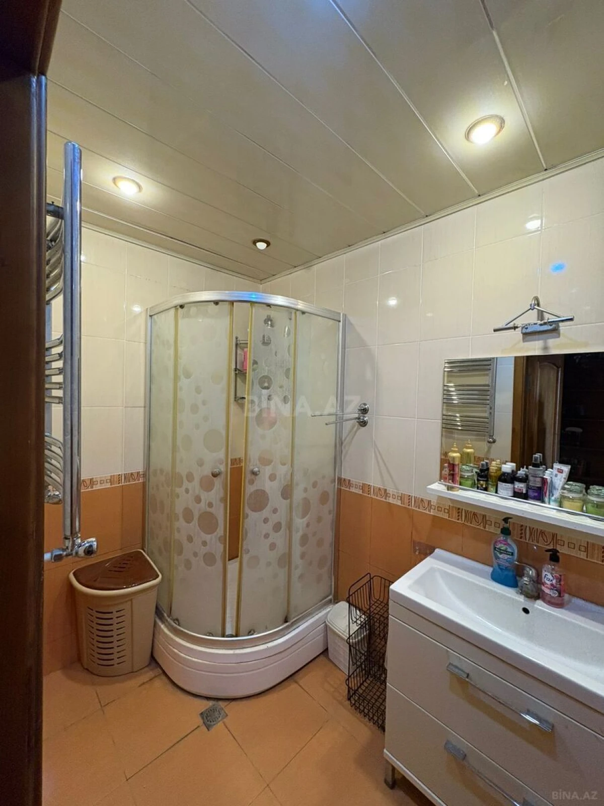 Satılır 3 otaqlı mənzil 117 m²