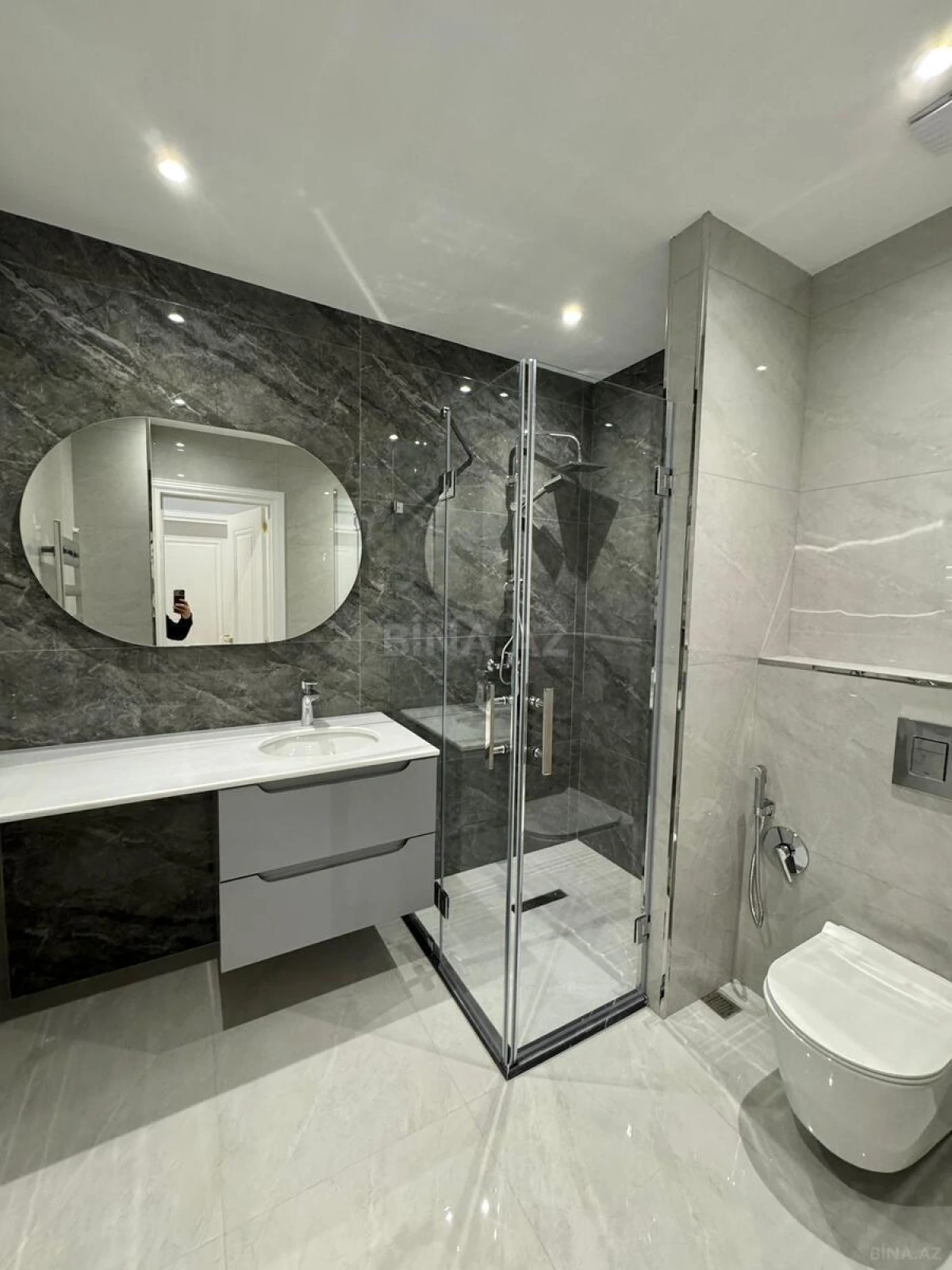 Satılır 3 otaqlı mənzil 97 m²