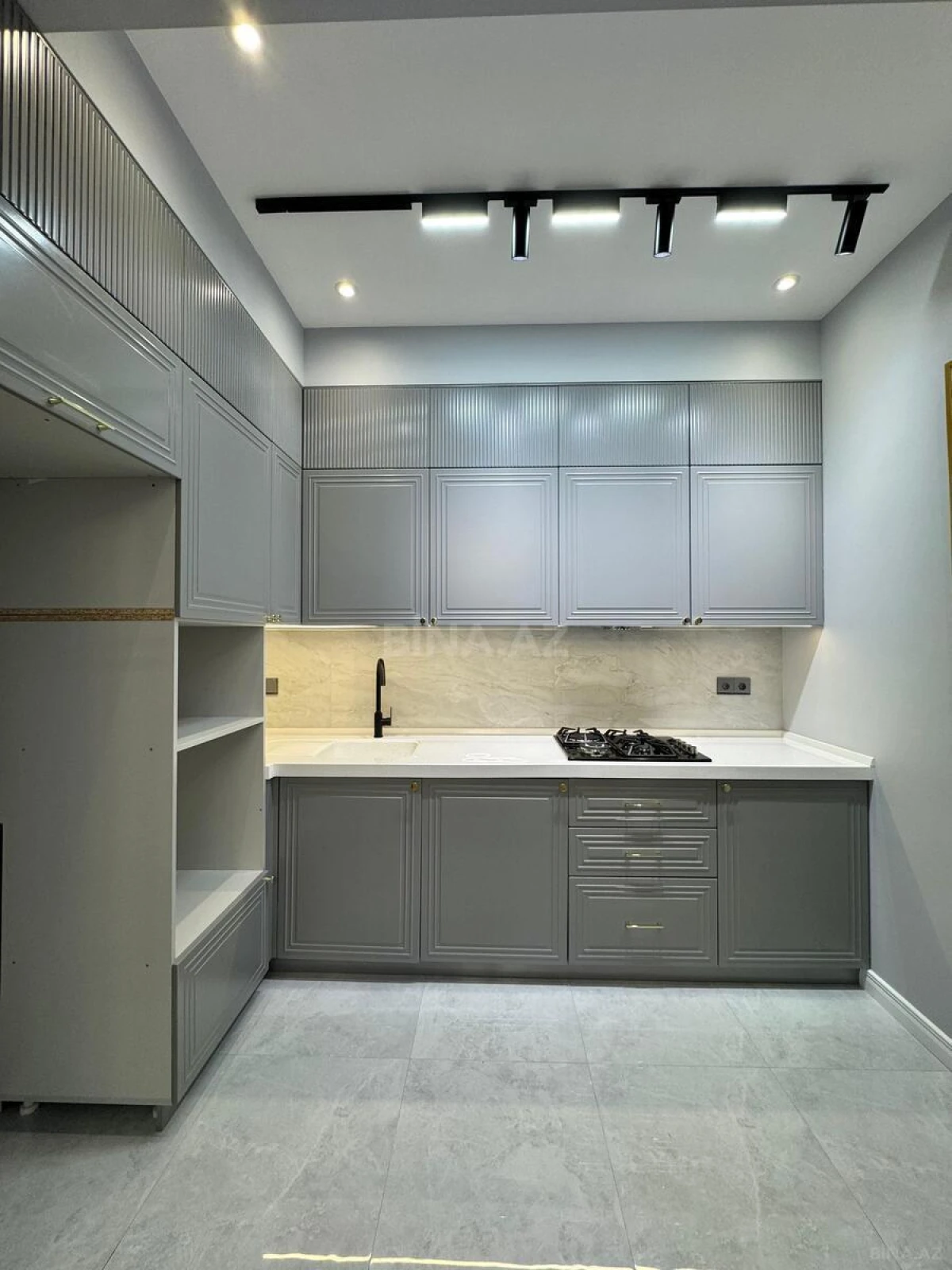 Satılır 3 otaqlı mənzil 97 m²