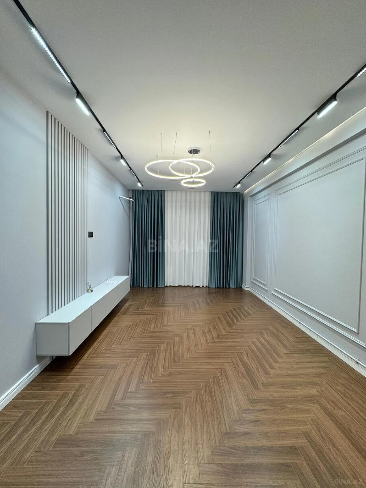 Satılır 3 otaqlı mənzil 97 m²