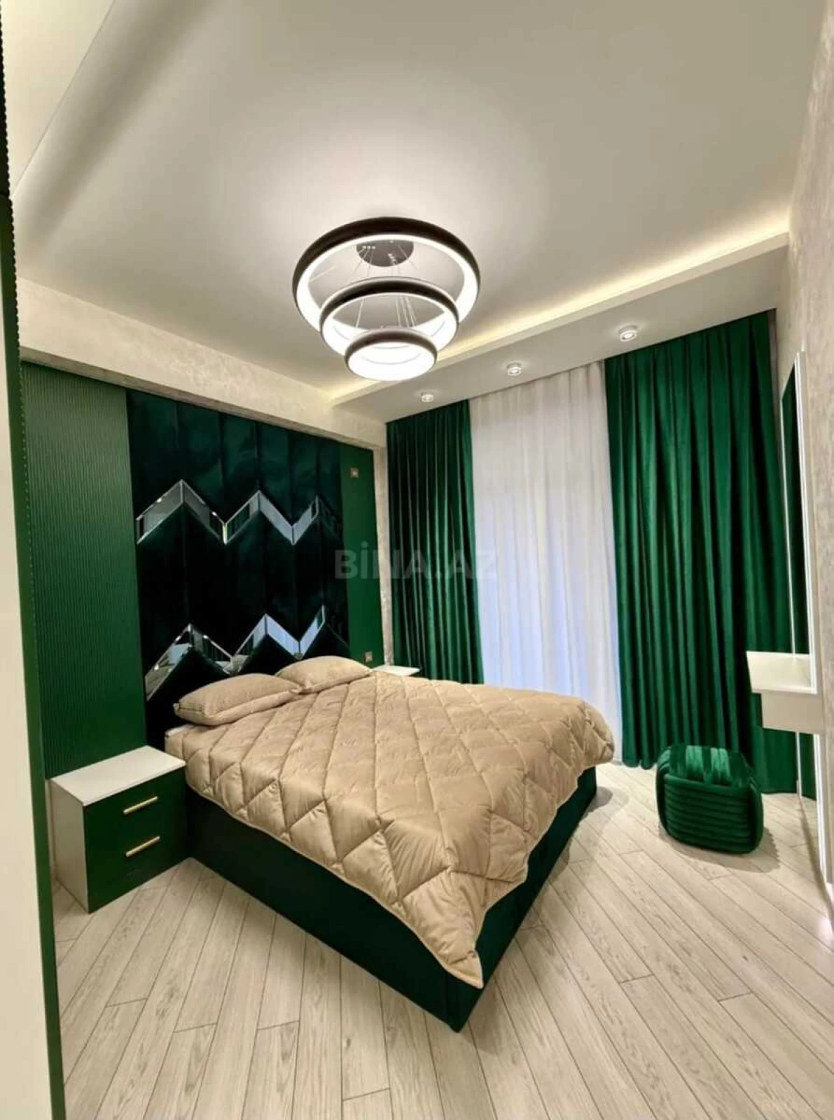 Satılır 2 otaqlı mənzil 65 m²