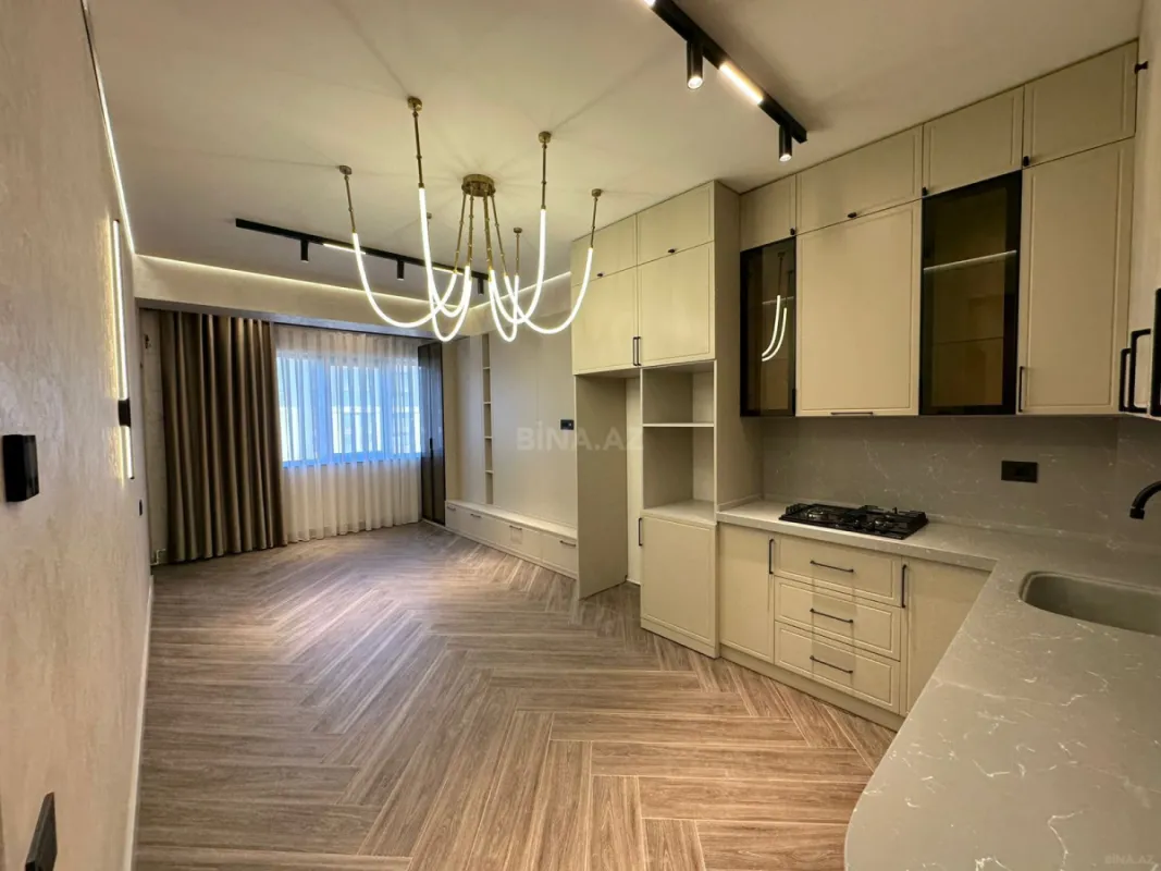 Satılır 2 otaqlı mənzil 68 m²
