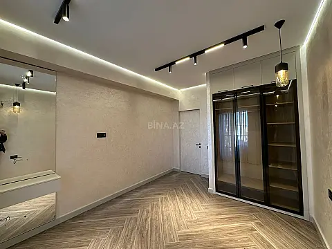 Satılır 2 otaqlı mənzil 68 m²