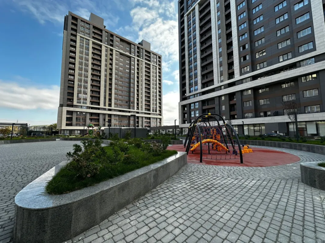 Satılır 2 otaqlı mənzil 68 m²