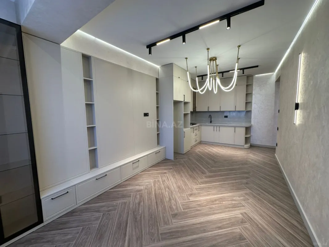 Satılır 2 otaqlı mənzil 68 m²