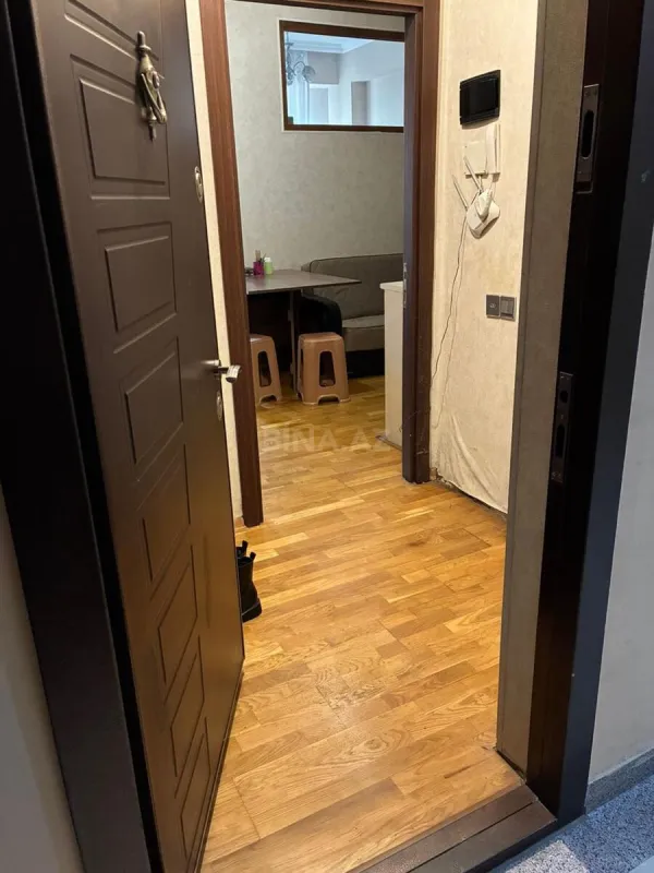 Satılır 1 otaqlı mənzil 35 m²