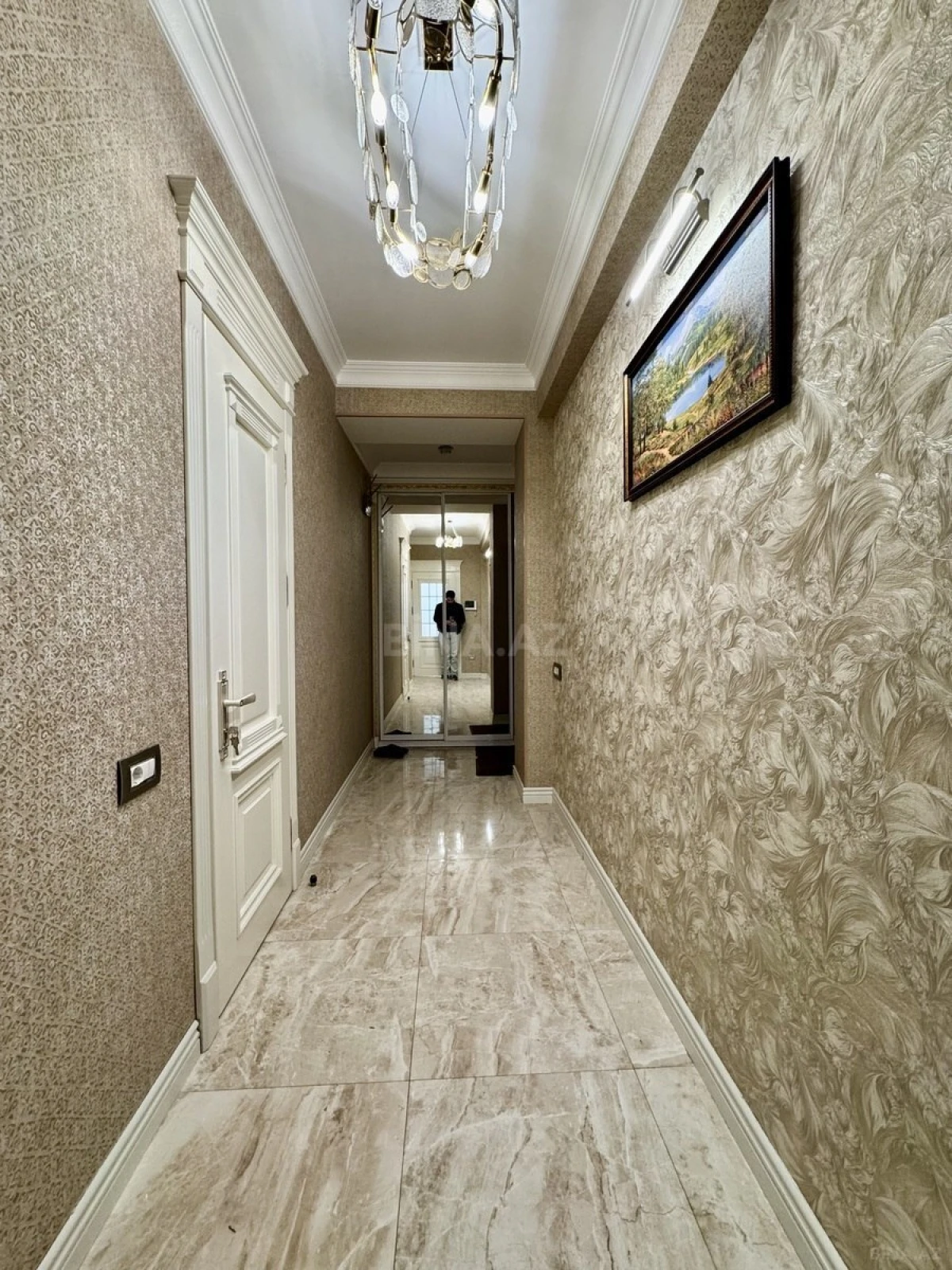 Satılır 2 otaqlı mənzil 62 m²
