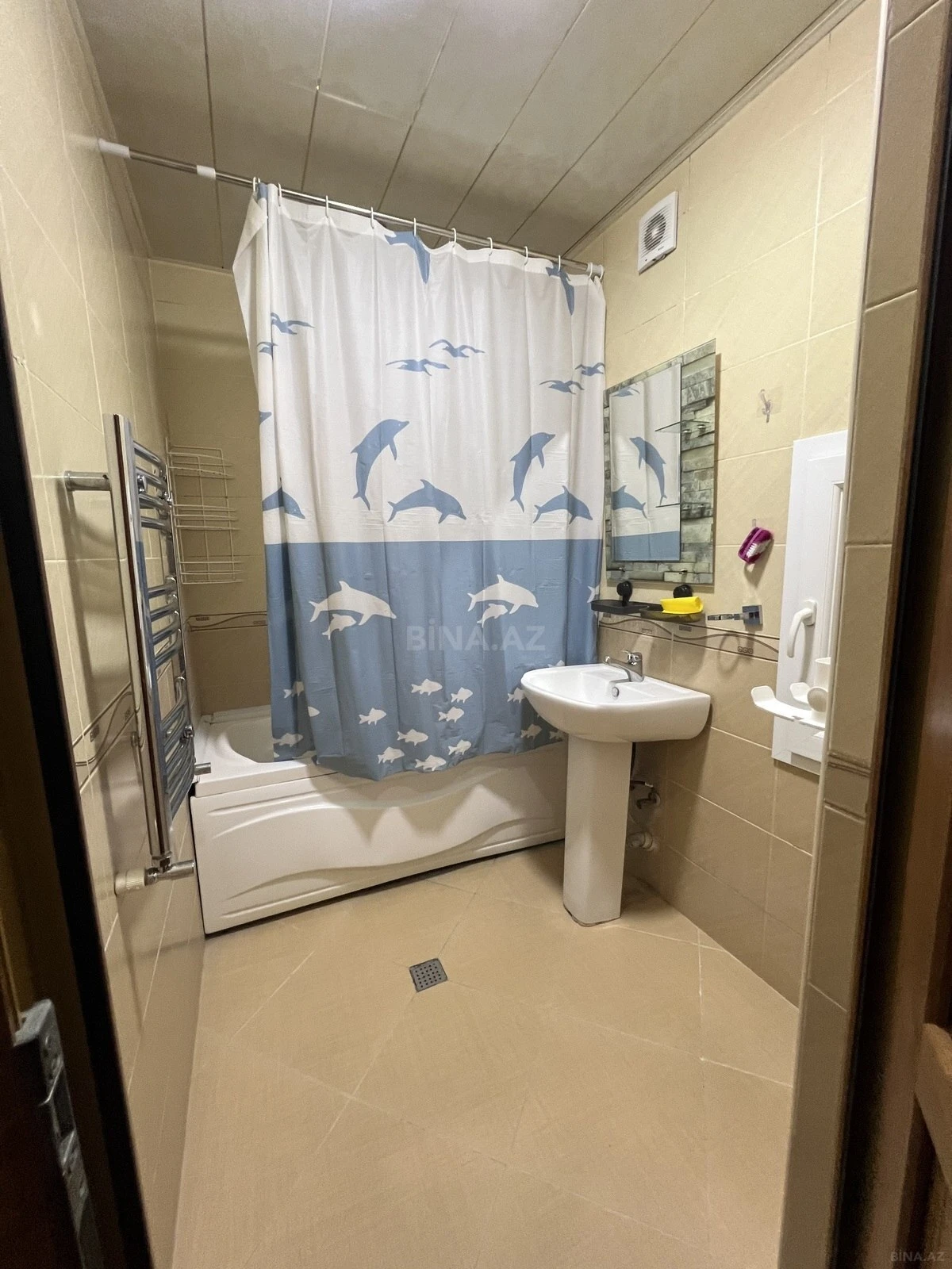 Kirayə verilir 2 otaqlı mənzil 85 m²