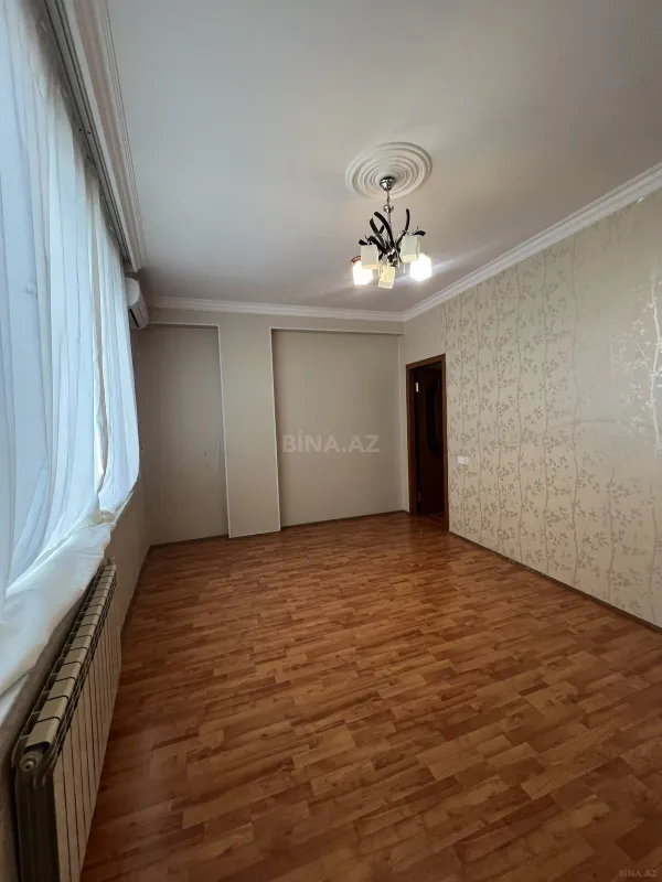 Kirayə verilir 2 otaqlı mənzil 85 m²