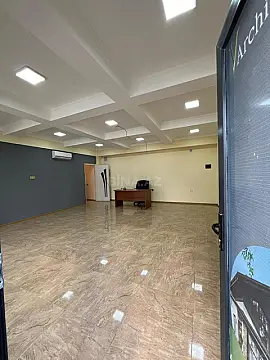 Kirayə verilir 1 otaqlı ofis 42 m²