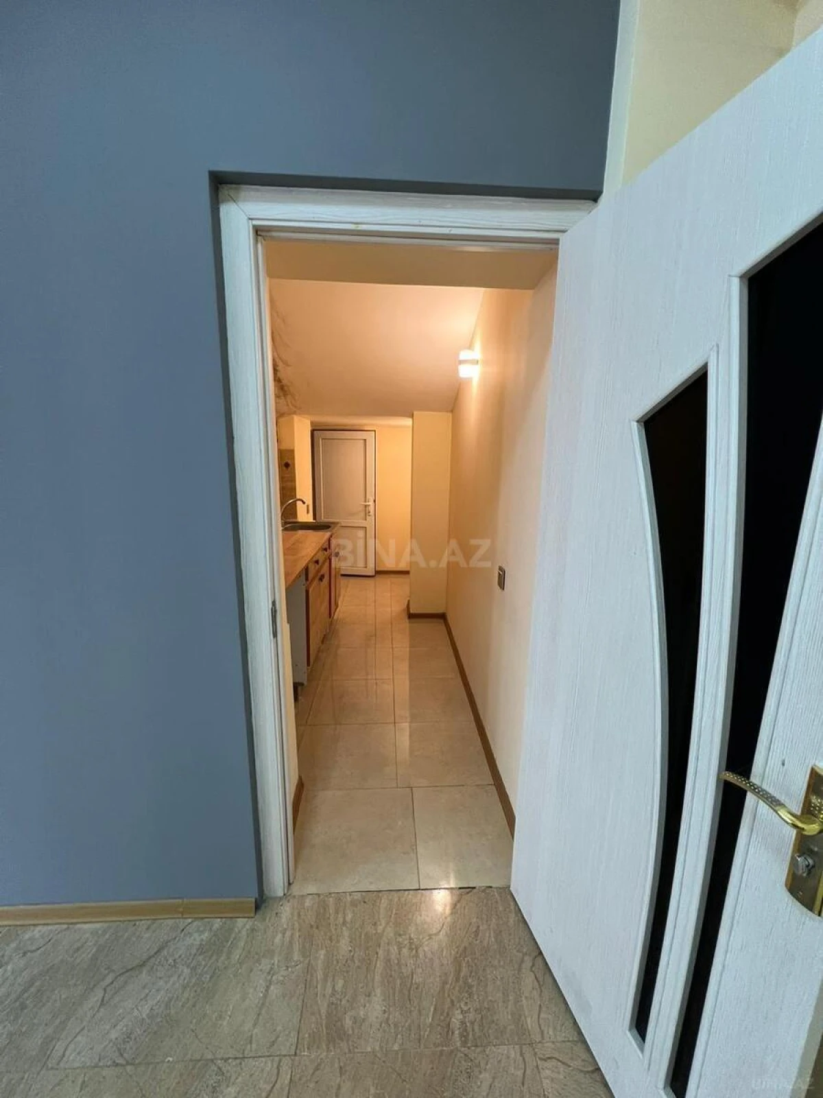 Kirayə verilir 1 otaqlı ofis 42 m²