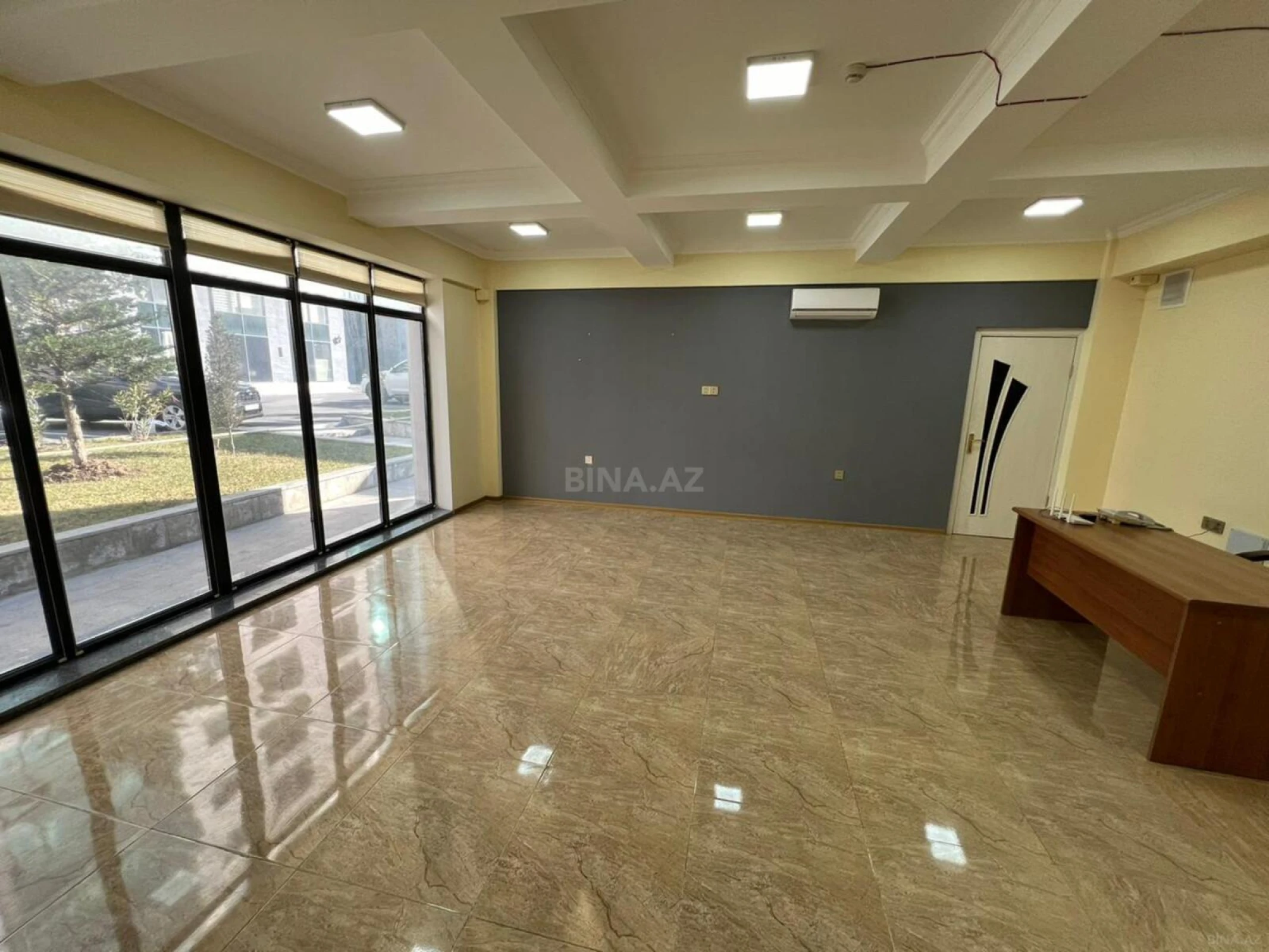Kirayə verilir 1 otaqlı ofis 42 m²