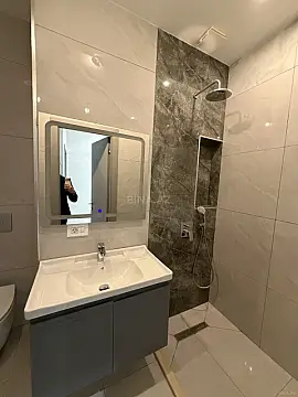 Satılır 2 otaqlı mənzil 91 m²