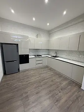 Satılır 2 otaqlı mənzil 91 m²