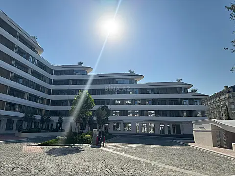 Satılır 3 otaqlı mənzil 140 m²