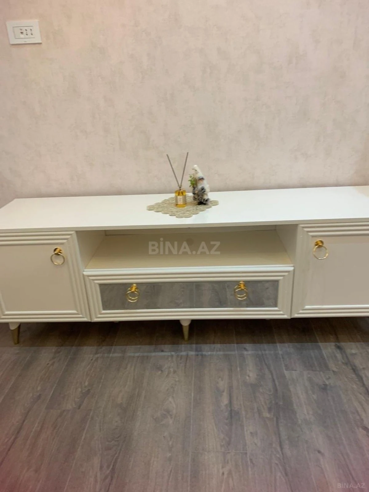 Satılır 2 otaqlı mənzil 67 m²