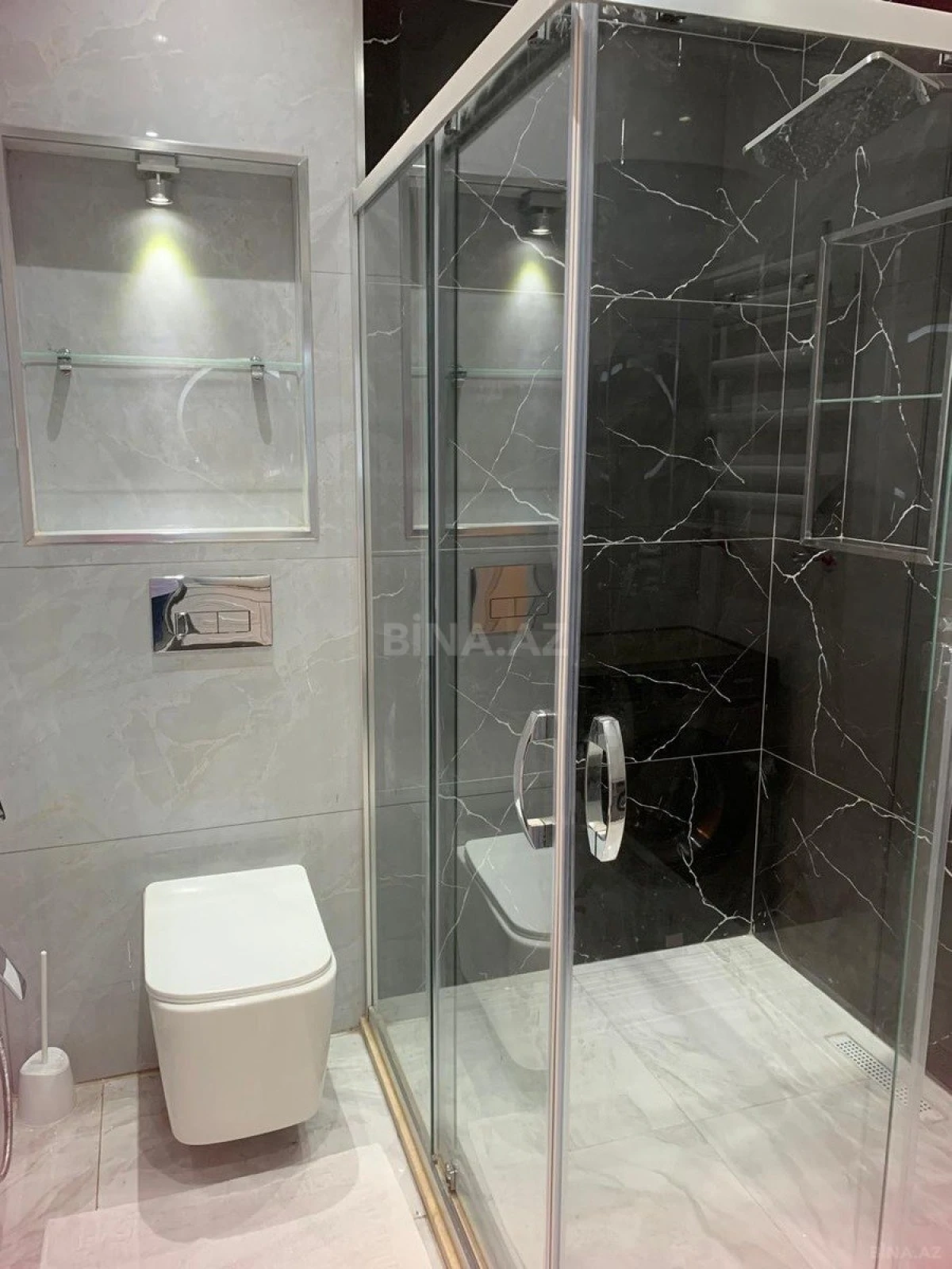 Satılır 2 otaqlı mənzil 67 m²