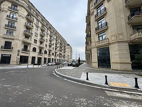 Satılır 4 otaqlı mənzil 200 m² — Bakı, Köhnə Günəşli 4 otaq 200.00 m²
