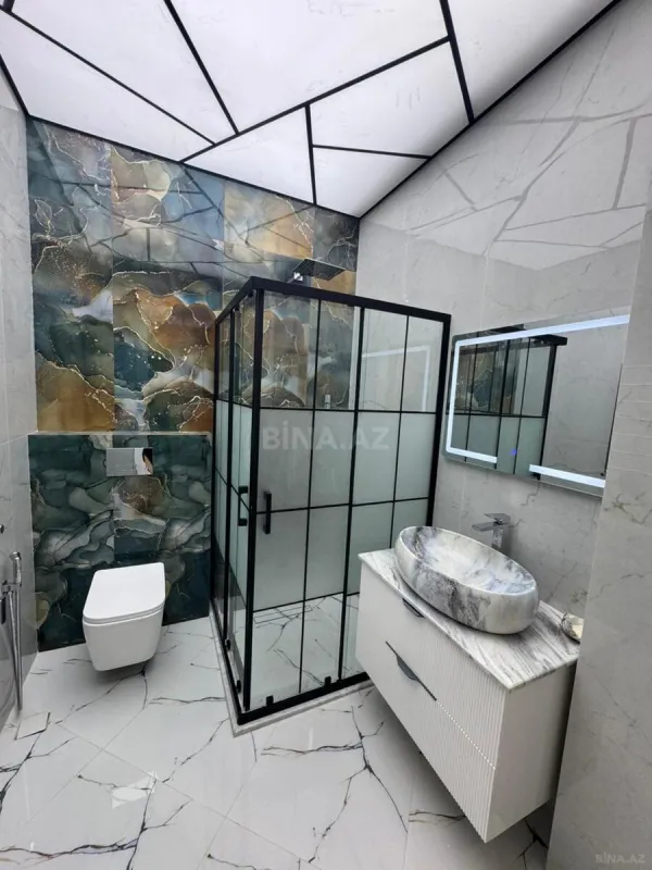 Satılır 2 otaqlı mənzil 92 m²