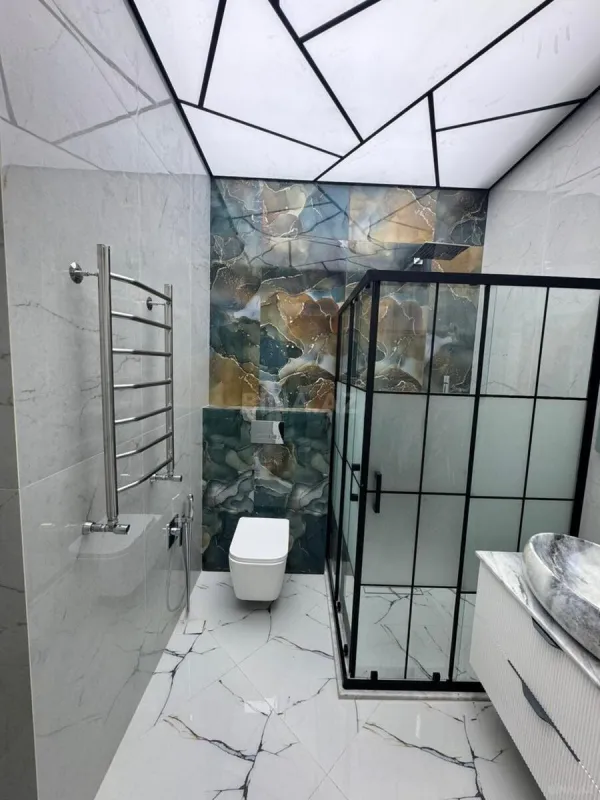 Satılır 2 otaqlı mənzil 92 m²