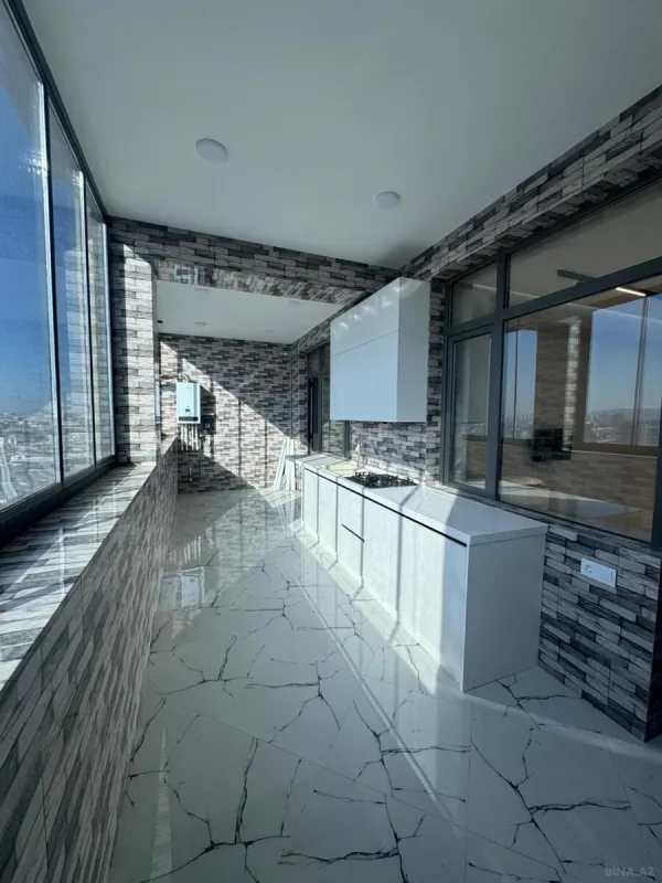 Satılır 2 otaqlı mənzil 92 m²