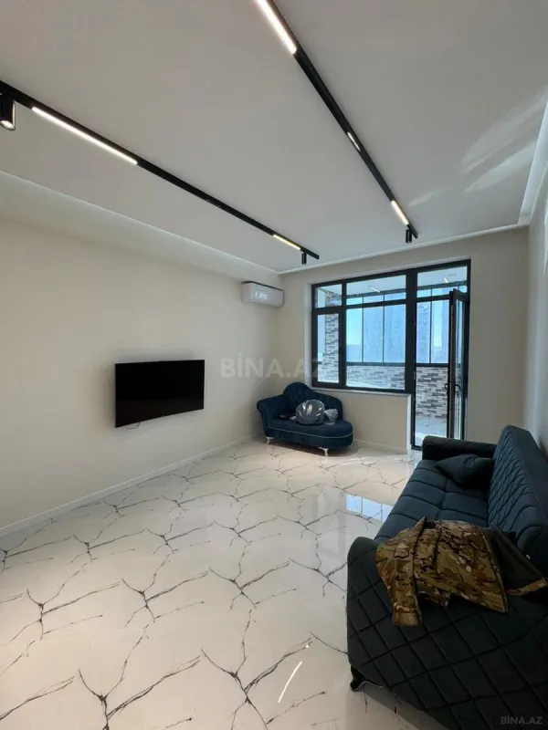 Satılır 2 otaqlı mənzil 92 m²