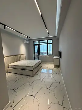 Satılır 2 otaqlı mənzil 92 m²