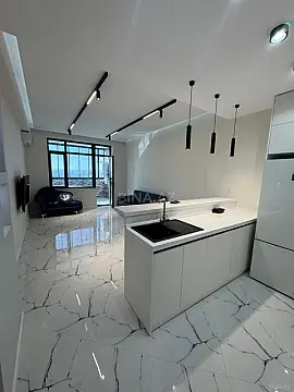 Satılır 2 otaqlı mənzil 92 m²