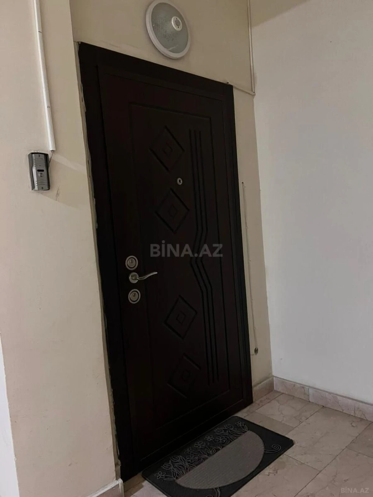 Kirayə verilir 3 otaqlı mənzil 150 m²