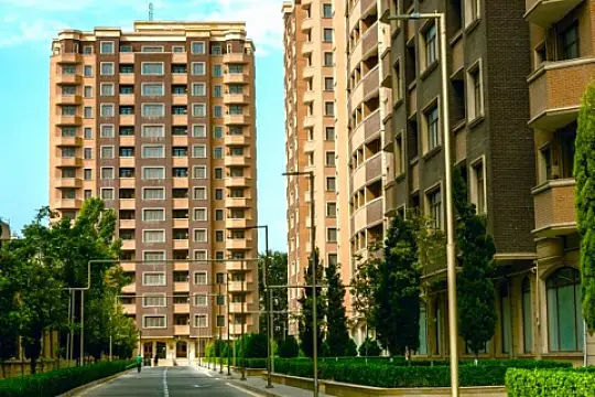 Satılır 3 otaqlı mənzil 151 m²