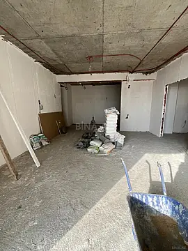 Satılır 4 otaqlı mənzil 189 m²