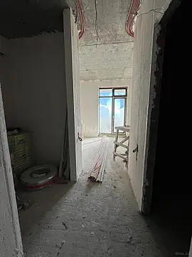 Satılır 4 otaqlı mənzil 189 m²