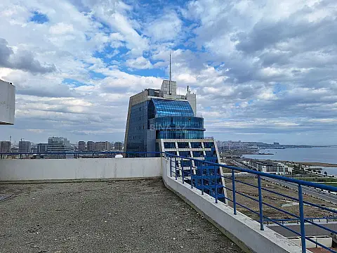 Satılır obyekt 766.33 m²