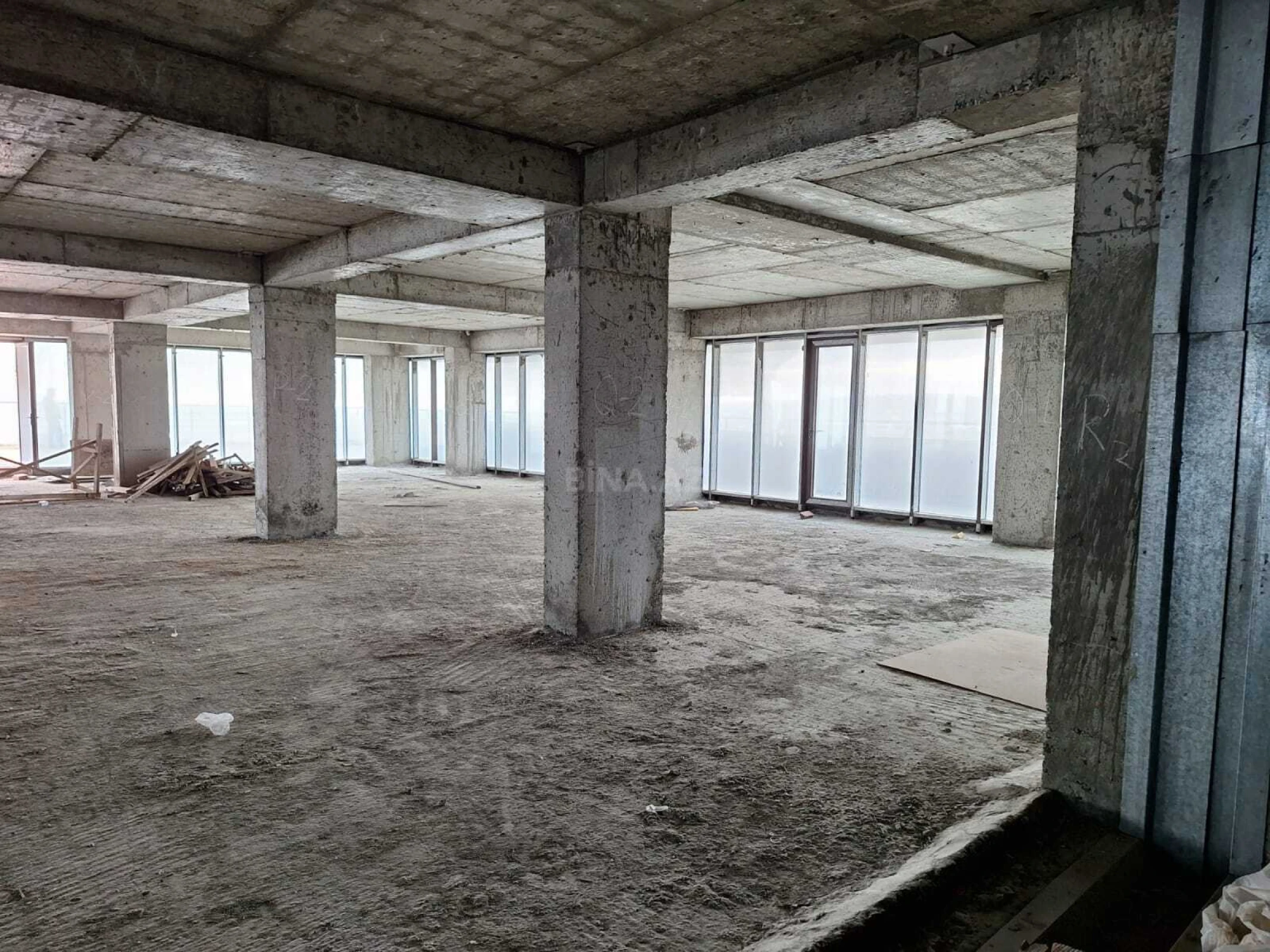 Satılır obyekt 766.33 m²