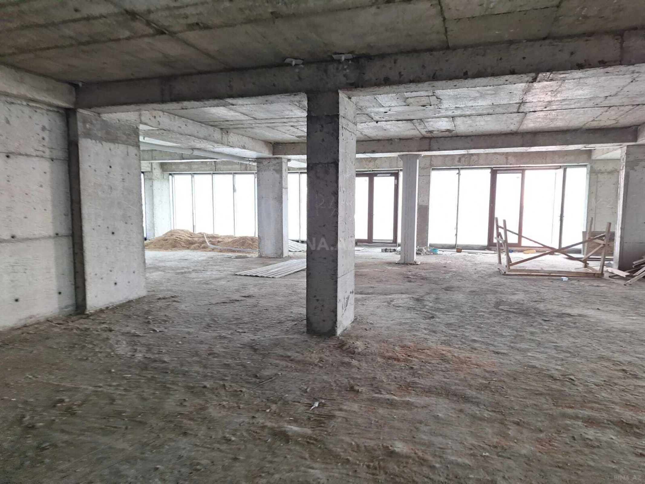 Satılır obyekt 766.33 m²