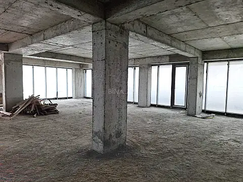 Satılır obyekt 766.33 m²