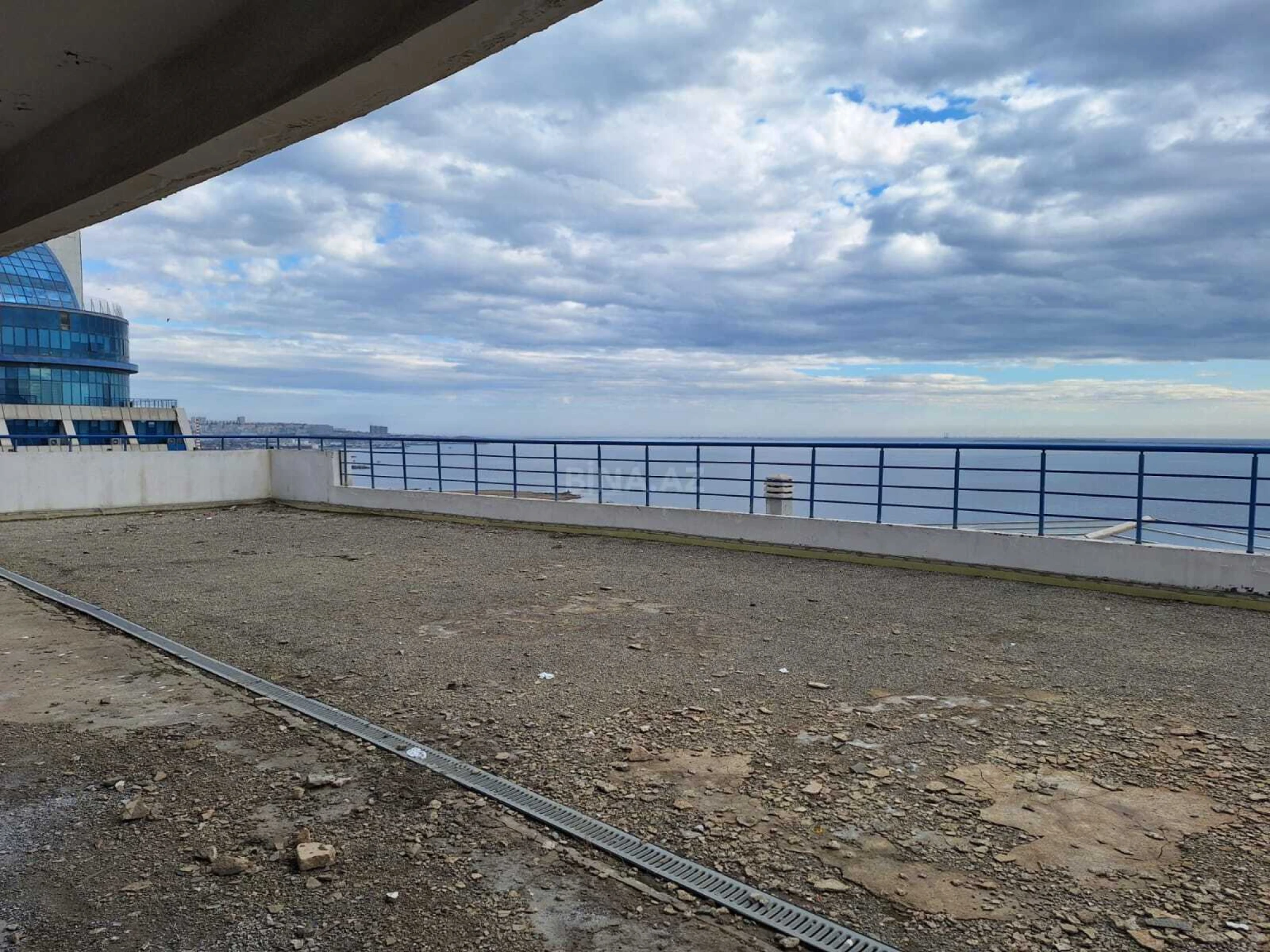 Satılır obyekt 766.33 m²