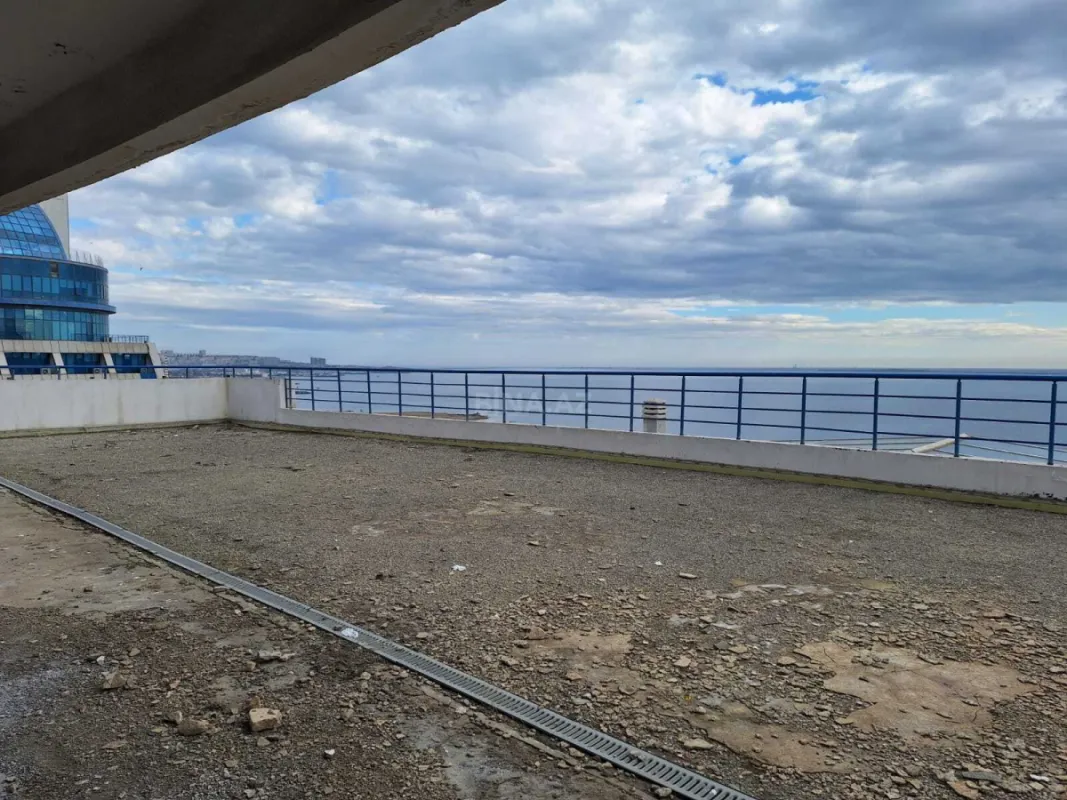 Satılır obyekt 766.33 m²