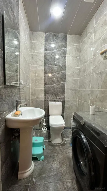 Satılır 2 otaqlı mənzil 104 m²
