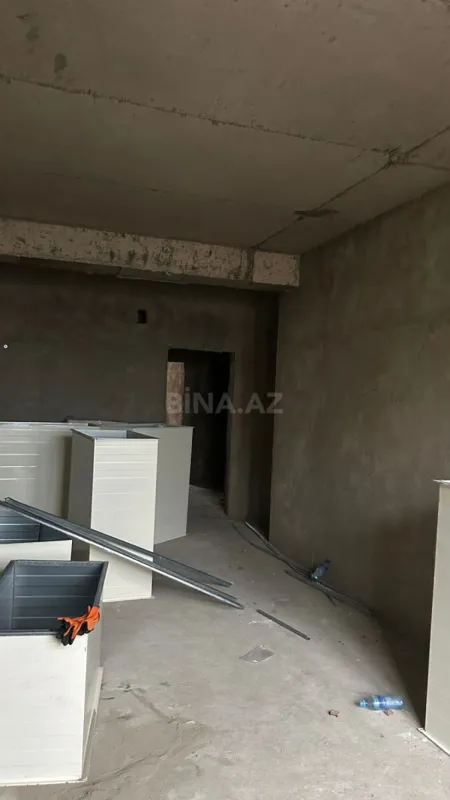 Satılır 2 otaqlı mənzil 83 m²