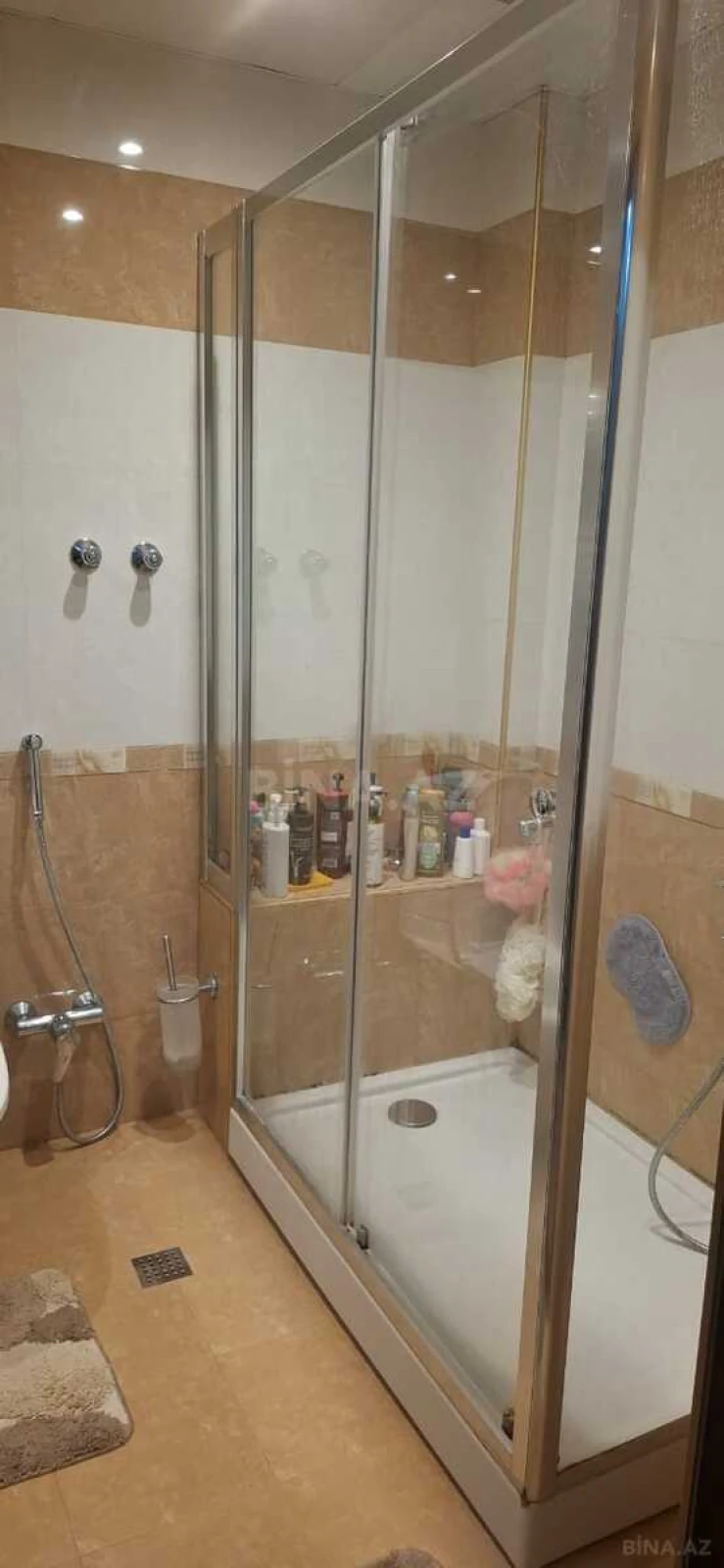 Satılır 3 otaqlı mənzil 125 m²