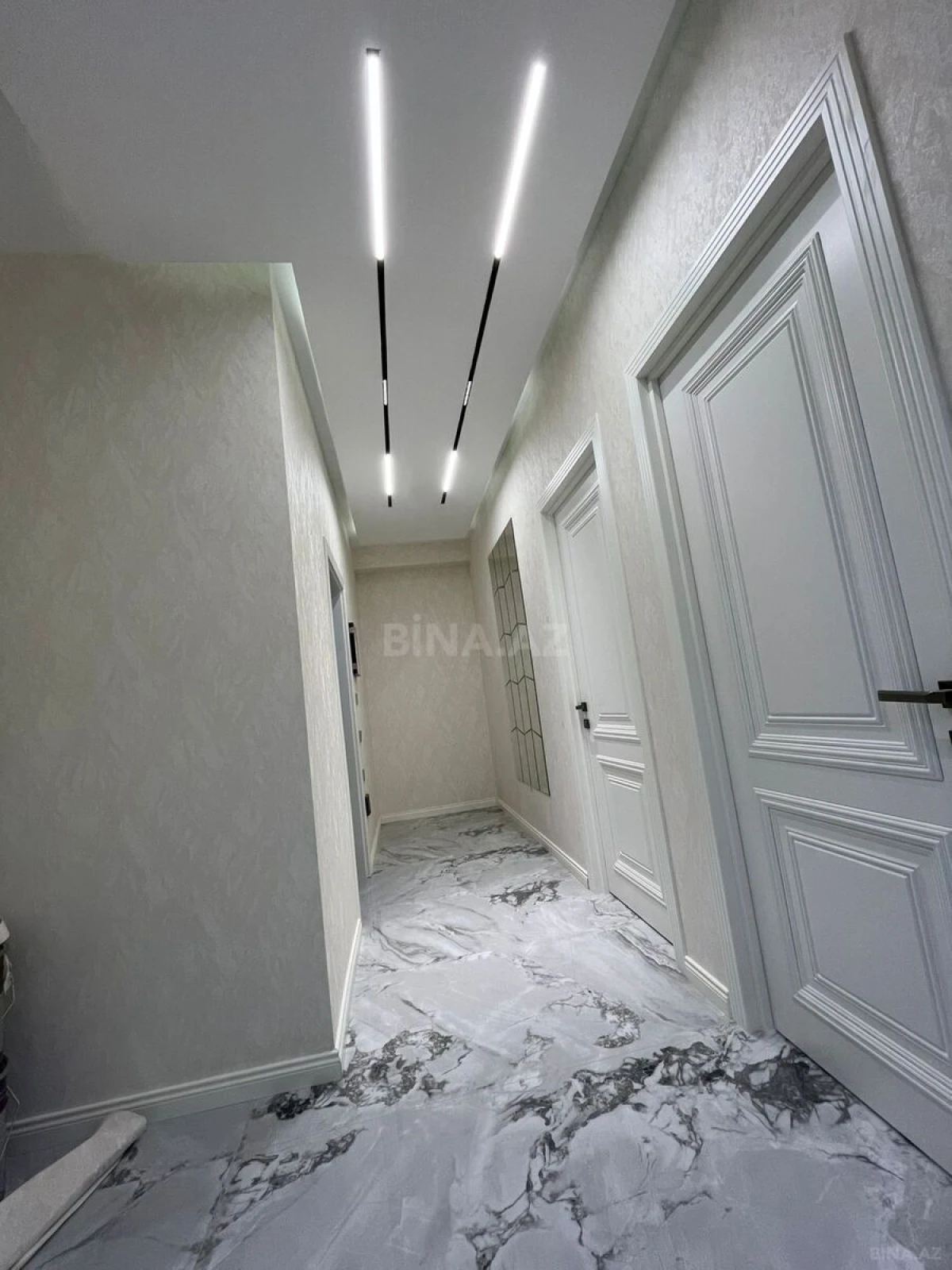 Satılır 2 otaqlı mənzil 65 m²