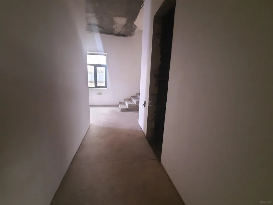 Satılır 7 otaqlı həyət evi 330 m²
