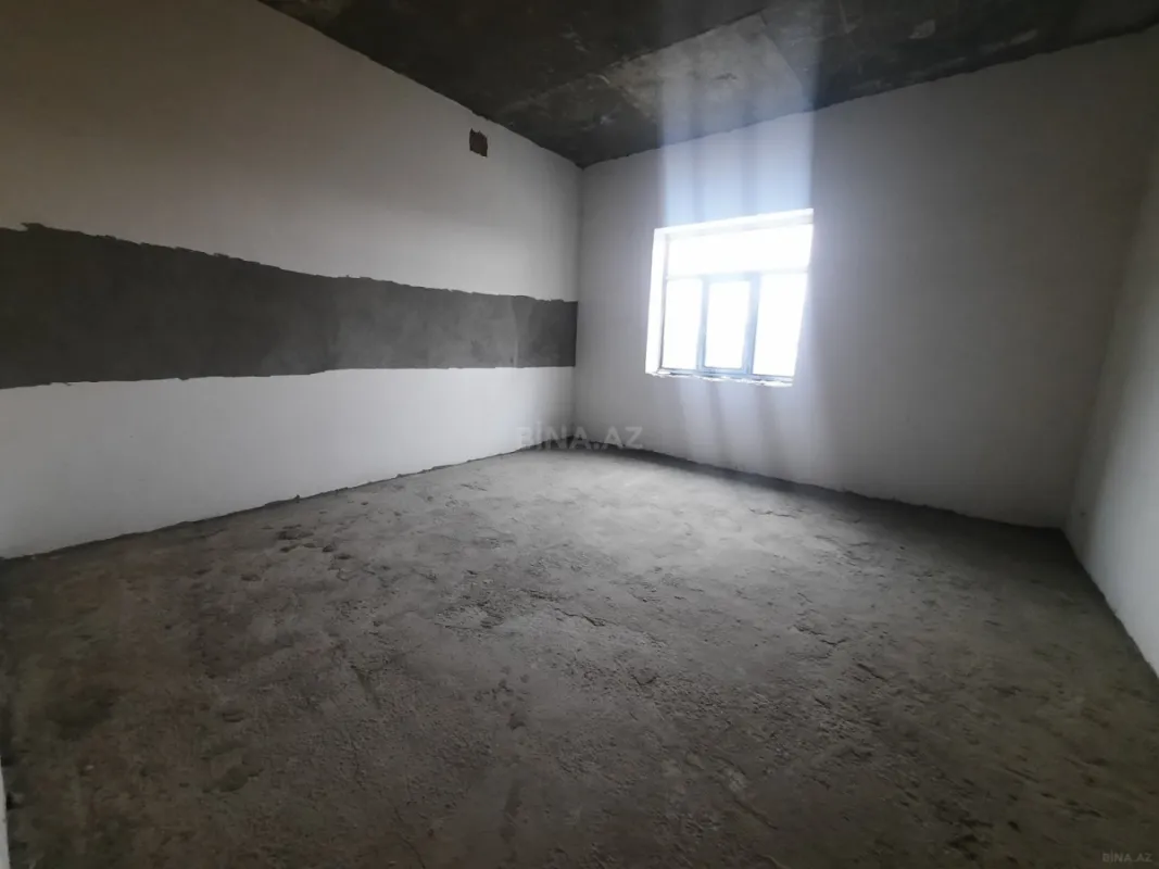 Satılır 5 otaqlı həyət evi 200 m²