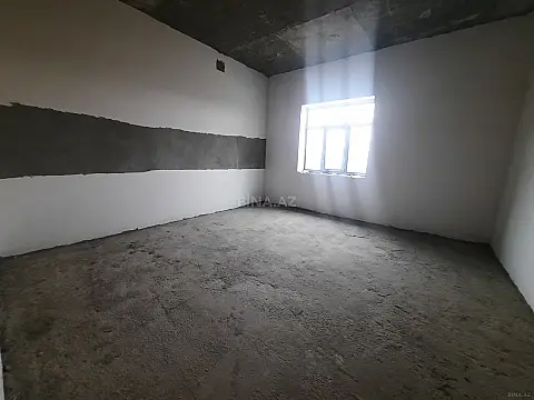 Satılır 5 otaqlı həyət evi 200 m²