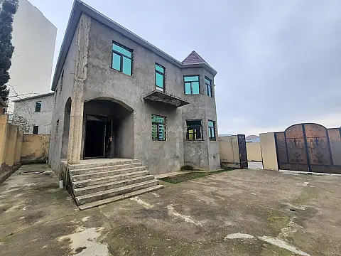 Satılır 5 otaqlı həyət evi 200 m²