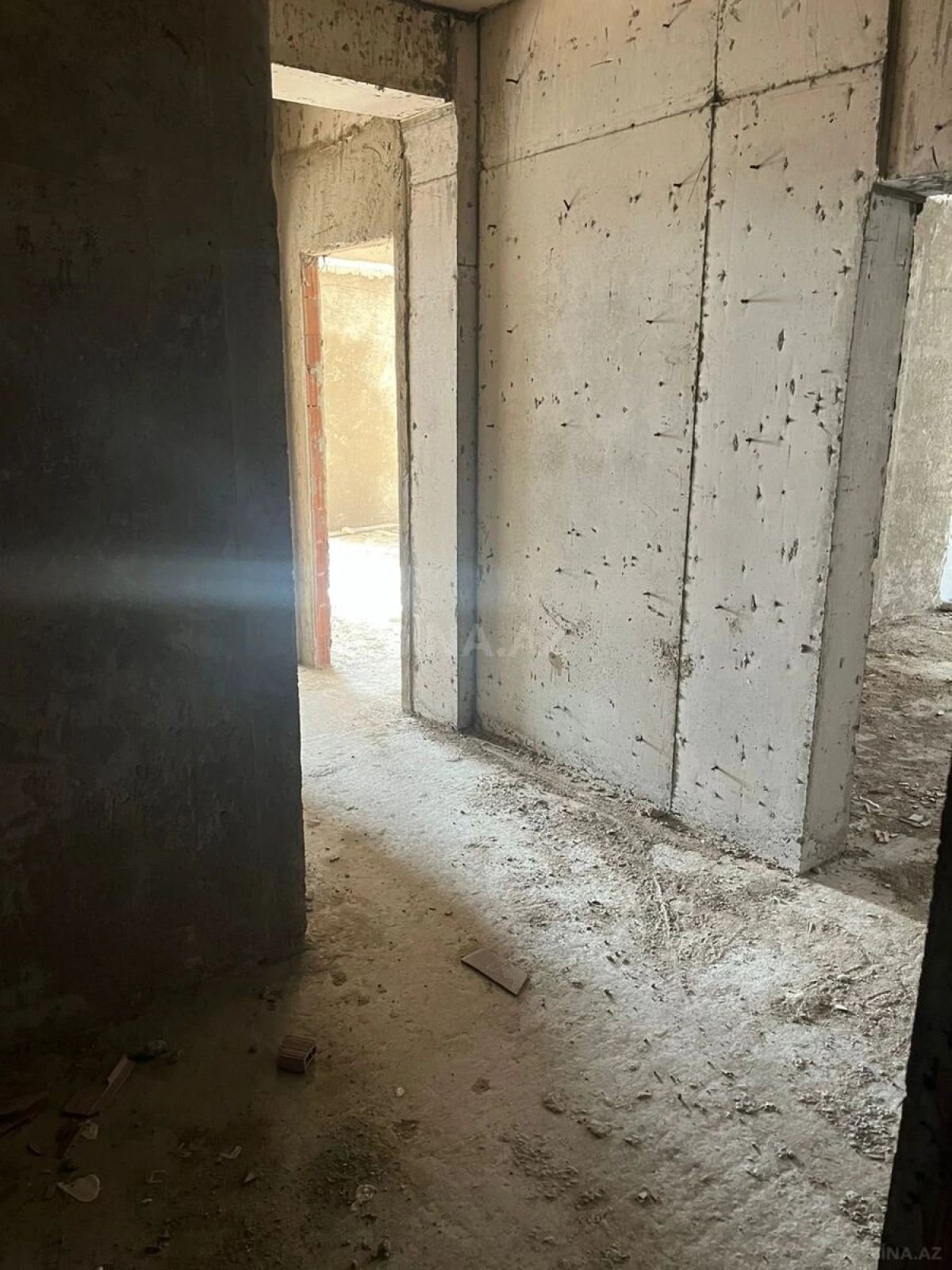 Satılır 3 otaqlı mənzil 130 m²