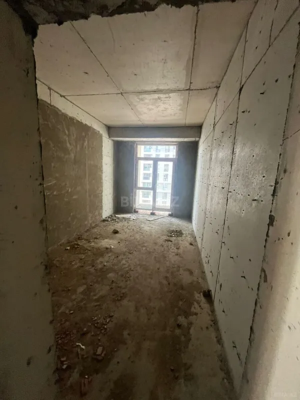 Satılır 3 otaqlı mənzil 130 m²