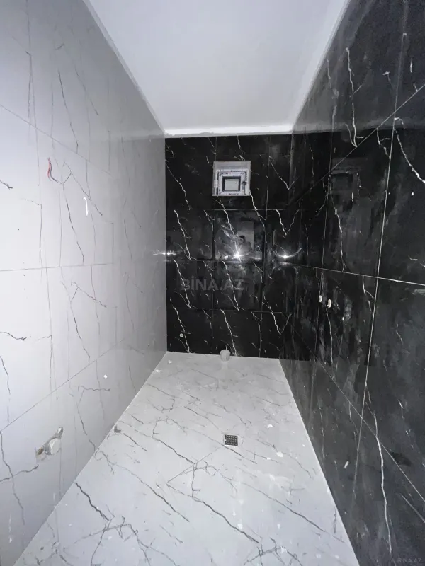 Satılır 5 otaqlı həyət evi 200 m²